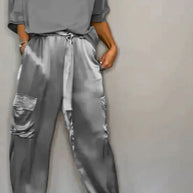 WW | Jumpsuit aus glattem Satin mit halblangem Oberteil und Hose für Frauen