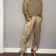 WW | Jumpsuit aus glattem Satin mit halblangem Oberteil und Hose für Frauen
