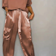 WW | Jumpsuit aus glattem Satin mit halblangem Oberteil und Hose für Frauen