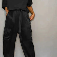 WW | Jumpsuit aus glattem Satin mit halblangem Oberteil und Hose für Frauen