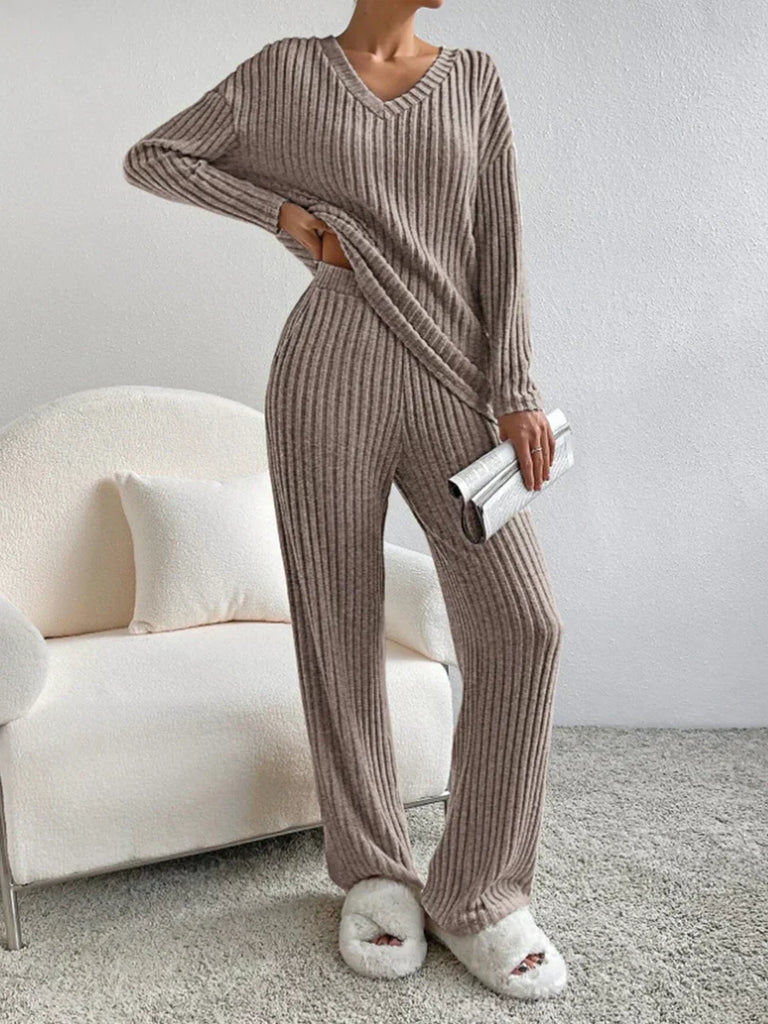 WW | Schickes und Stilvolles Herbst V-Ausschnitt Rippen Lounge Set für Damen