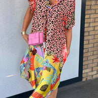 Kurzärmeliges Freizeitkleid mit Leopardenmuster