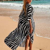 WW | Strandkleid mit Zebradruck und V-Ausschnitt