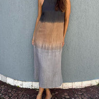 Luftiges Leinenkleid aus Baumwolle mit Farbverlauf und Schlitz am Bein