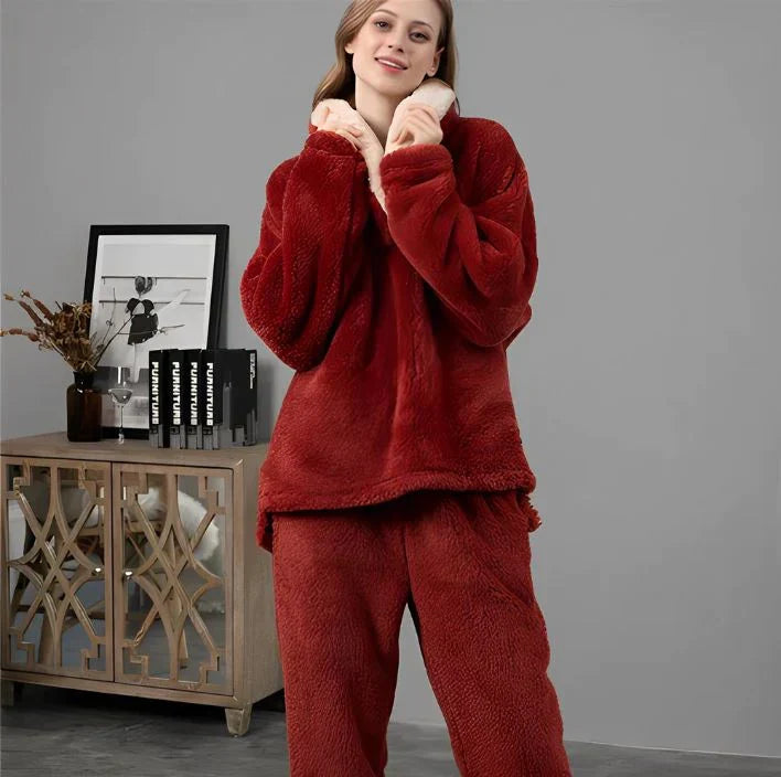W&W Mode - Pyjama-Set aus flauschigem Fleece für die Nacht