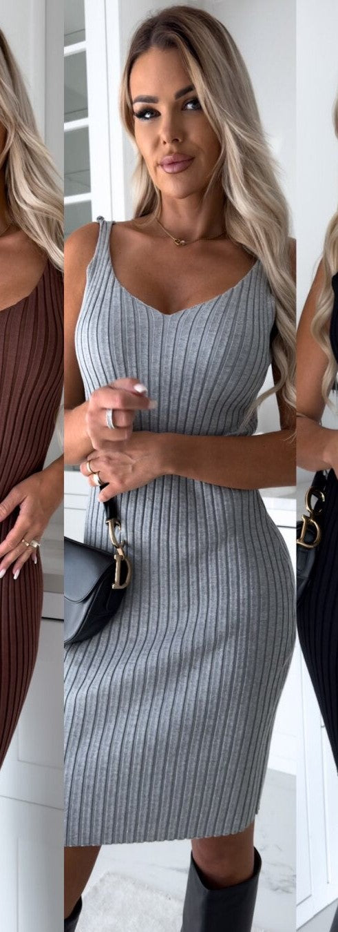 W&W Mode | Two-Piece Set (Dress + Sweater) – Stylish and Comfortable
