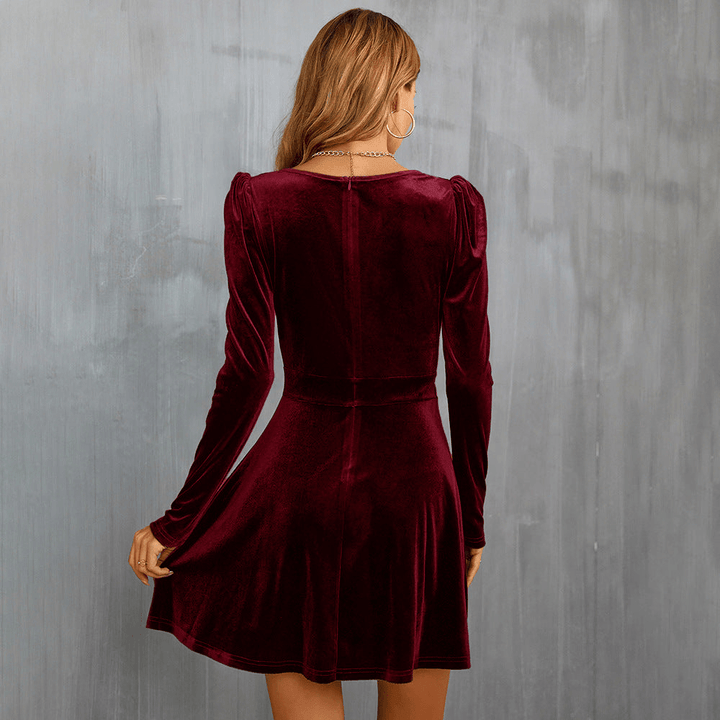 W&W Mode | Rote Samt Glockenkleid Mit V-Ausschnitt Damen Abendkleid