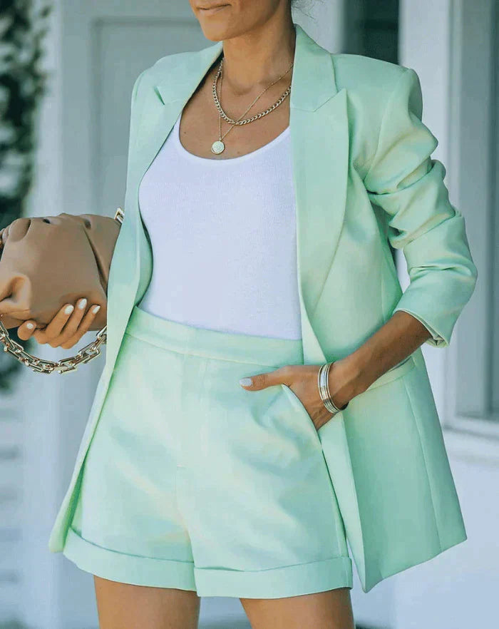 WW | Set mit Blazer und Shorts