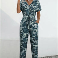 WW | Camo V-Ausschnitt Bindesprunganzug - Müheloser Sommer Cool
