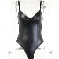 WW | V-Ausschnitt Lederimitat Body - Elegante Silhouette
