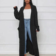 Lässige, lange Strickjacke mit V-Ausschnitt