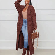Lässige, lange Strickjacke mit V-Ausschnitt