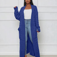 Lässige, lange Strickjacke mit V-Ausschnitt
