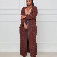 Lässige, lange Strickjacke mit V-Ausschnitt
