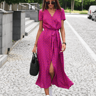 Modisches Sommerkleid