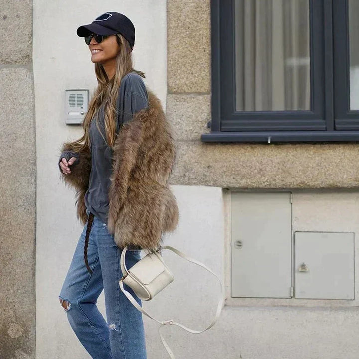 W&W Mode | Luxuriöser Plüsch Kunstpelz-Mantel für Damen