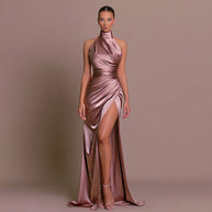 WW | Luxuriöses Hoher Hals Halter Raffung Seite Schlitz Satin Maxikleid Abendkleid