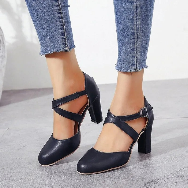 WW | Anspruchsvolle und elegante Schuhe mit hohem Absatz