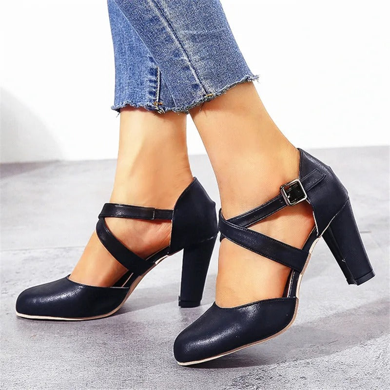 WW | Anspruchsvolle und elegante Schuhe mit hohem Absatz