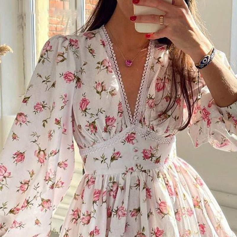 WW | Kurz Blumen Kleid mit V-Ausschnitt