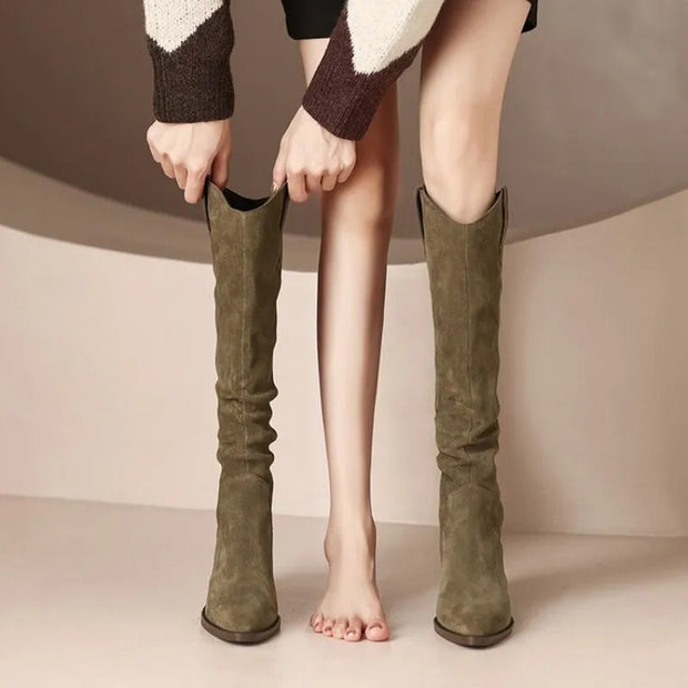 WW - Vintage-Stiefel aus Wildleder mit Rüschen
