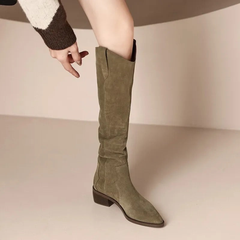 WW - Vintage-Stiefel aus Wildleder mit Rüschen