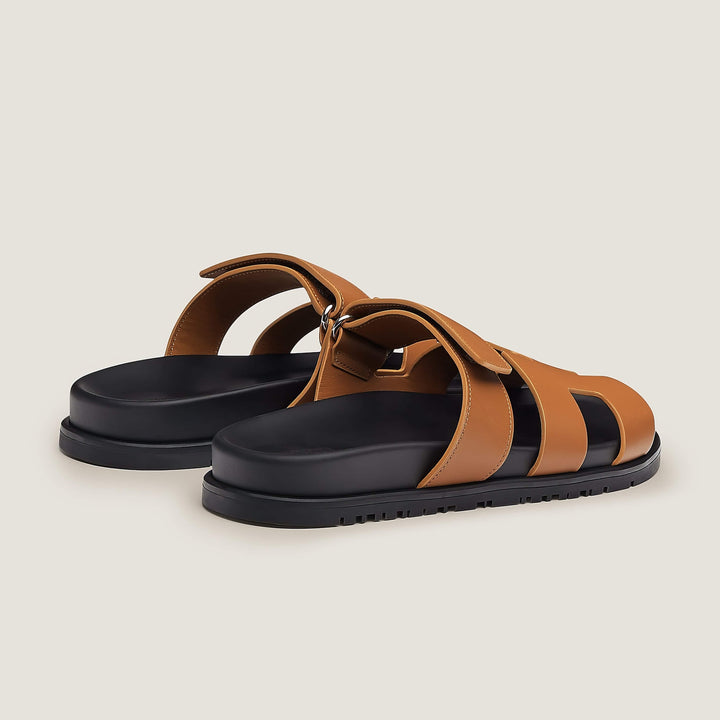 W&W Mode | Stilvolle Sandalen für Einen Luxuriösen Look Vom Strand Auf Die Straße
