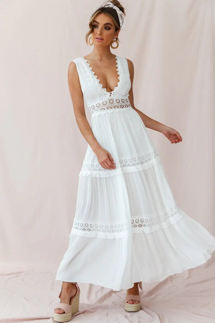 WW | Weißes Boho Maxikleid Mit Häkeleinsätzen & Tiefem V-Ausschnitt
