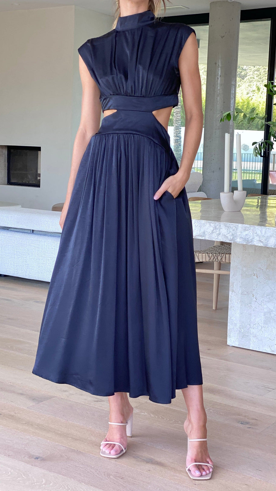 Langes elegantes Maxikleid