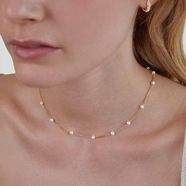 WW | Elegante Goldene Perlenkette Mit Edlem Charme Für Damen