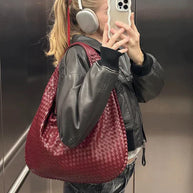 Elegante geräumige Tasche