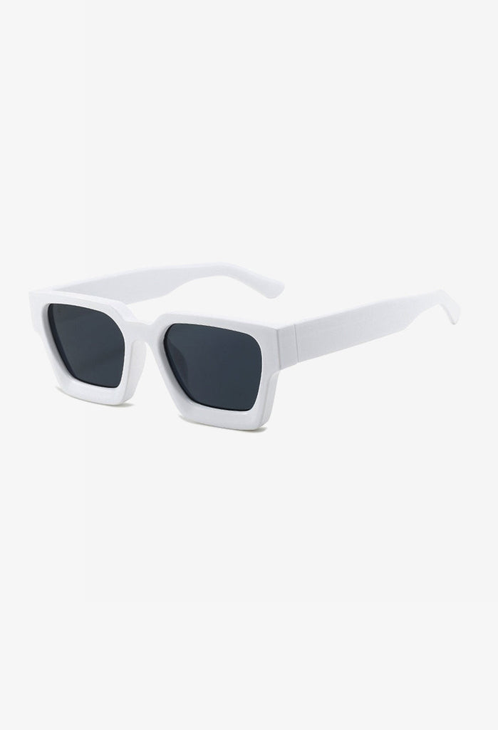 WW | Sommer 2024 Chic: Stylische Sonnenbrille mit 100% UV-Schutz