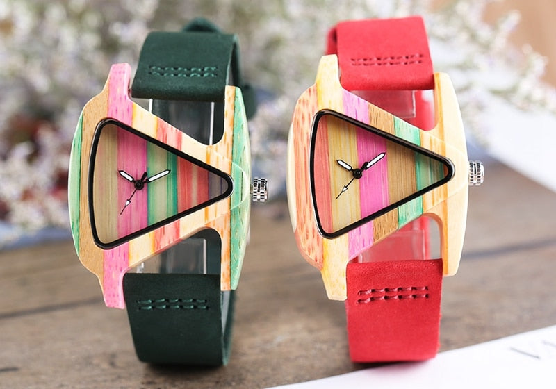 WW | Farbige Dreieck Bamboo Wood Uhr
