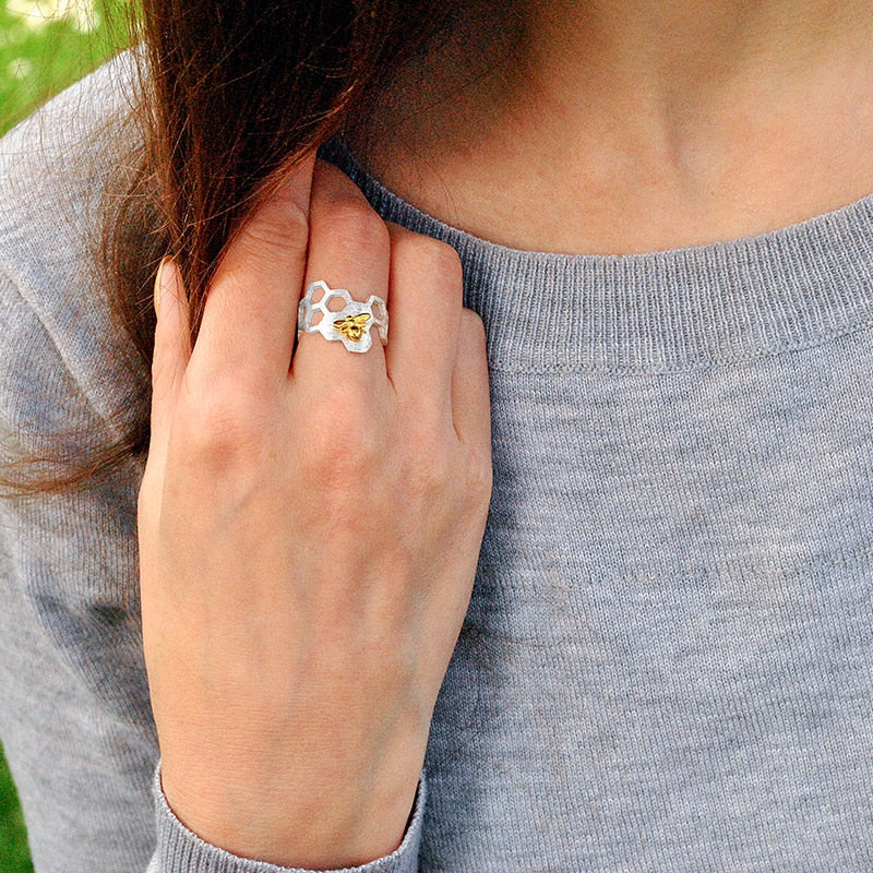 W&W Mode | Kleine Biene 18k vergoldete Waben offene Ringe