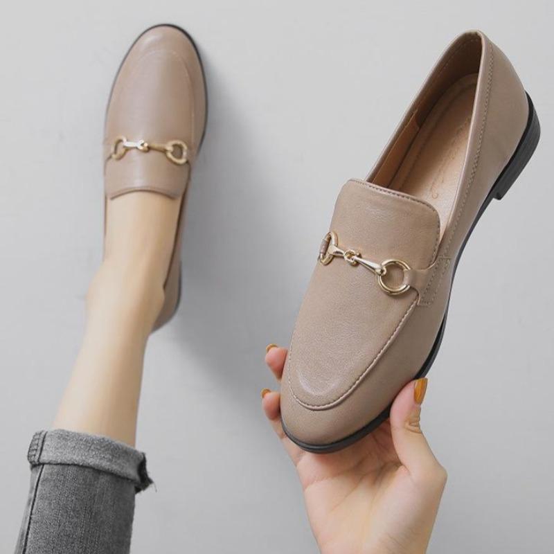 Damen Slipper aus Eco-Leder mit runder Zehenpartie