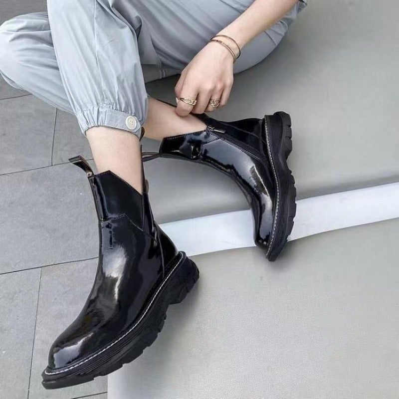 Damen-Lederstiefeletten mit Reißverschluss und geriffelter Gummisohle