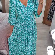 Kleid mit 3/4 Ärmeln und Muster