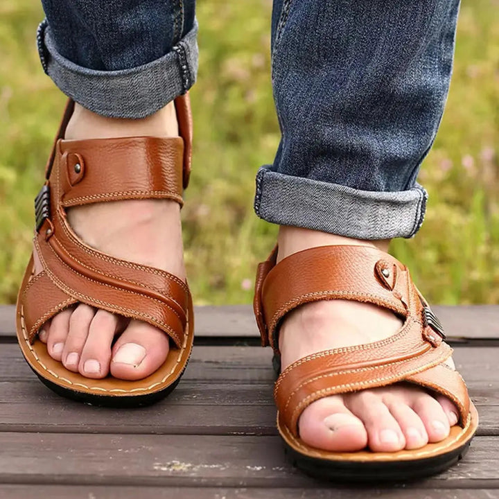 Sandalen aus echtem Leder im zeitlosen Stil