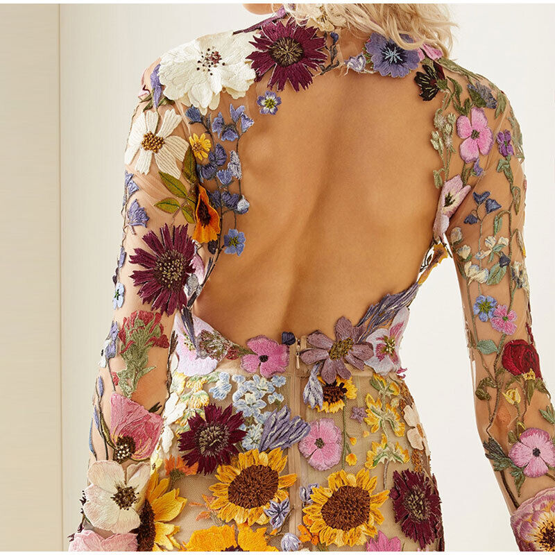 WW | Blumen-Kleid mit Feinen Details