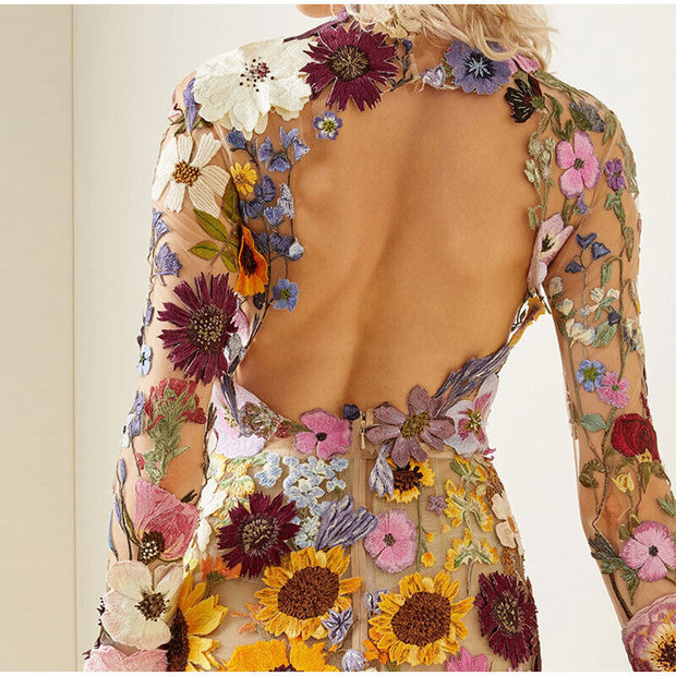 WW | Blumen-Kleid mit Feinen Details