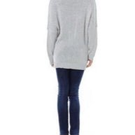 W&W Gekreuzter Pullover