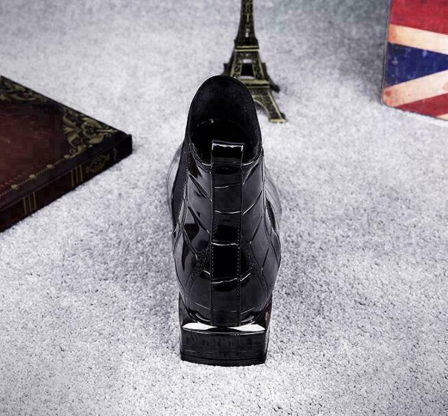 Damen Lederstiefel mit rutschfester Gummisohle