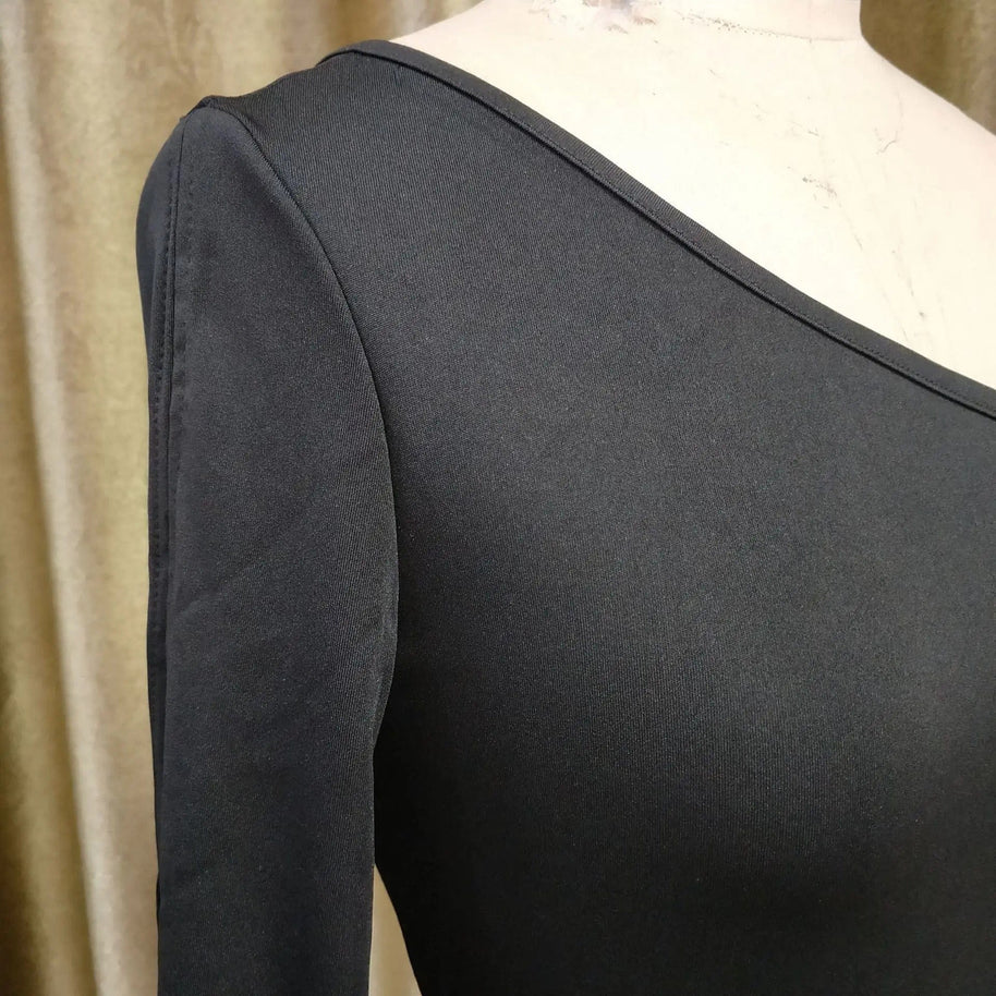 Asymmetrischer Ein-Schulter-Overall