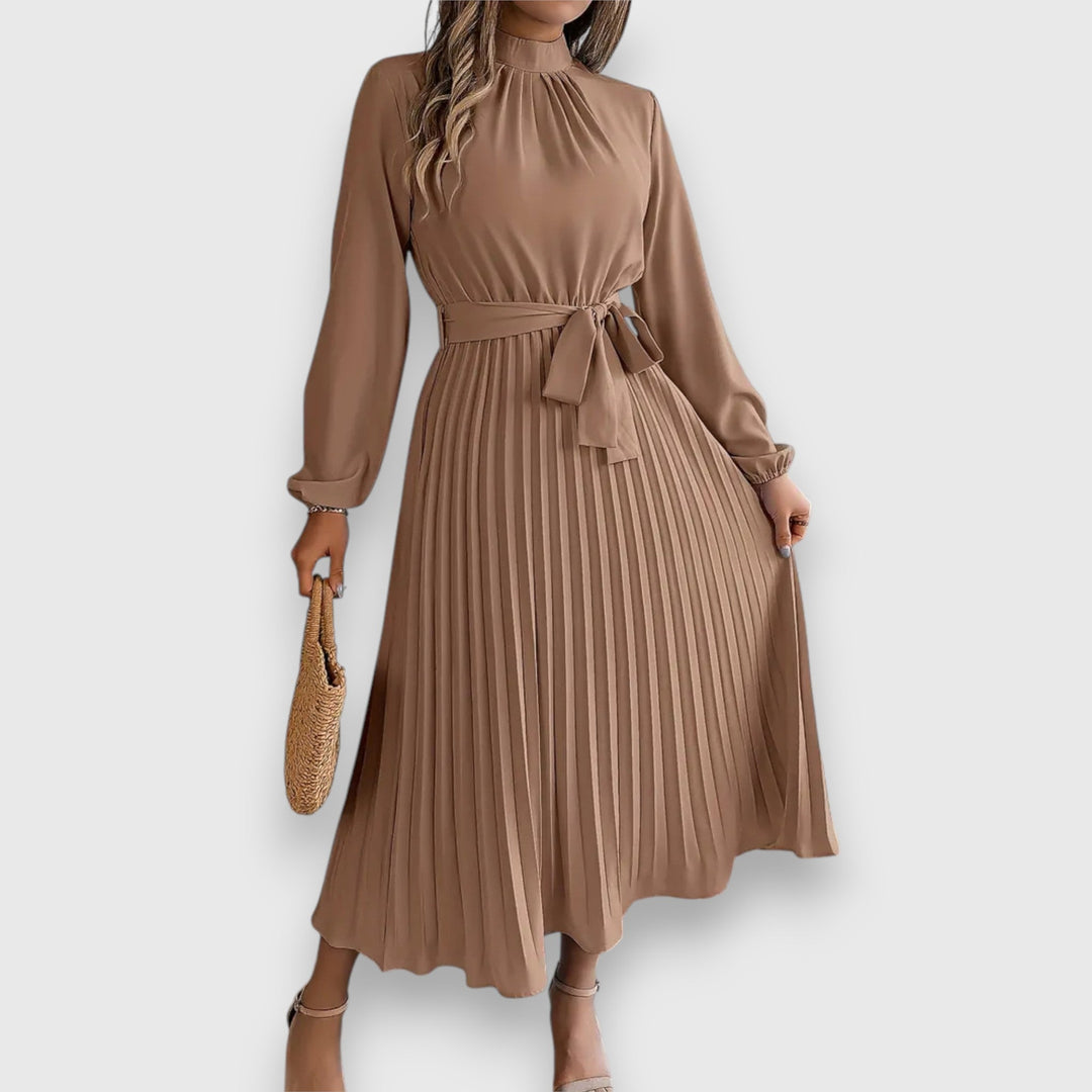 W&W Mode | Zeitlose Eleganz in Einem Midikleid