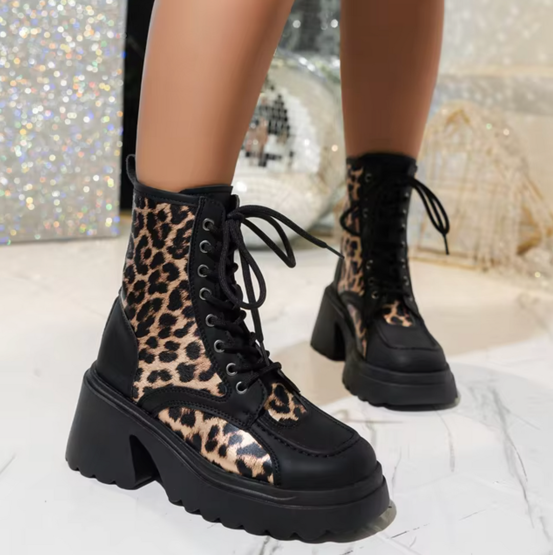 W&W Mode | Hochwertige Stiefel Mit Klobigen Absätzen