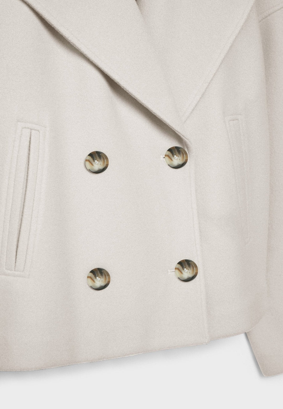 W&W Mode | Kurze Zweireihige Damenjacke Aus Wollmischung Mit Reverskragen