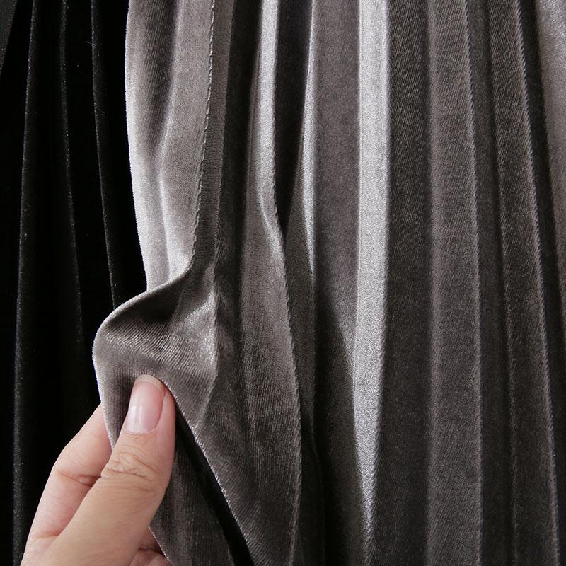 Zweifarbiger Faltenrock