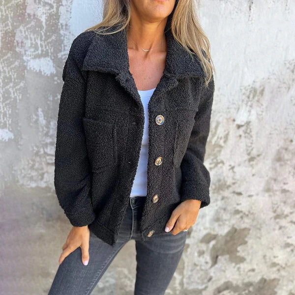 W&W Mode | Stilvolle Kurze Wolljacke Mit Revers