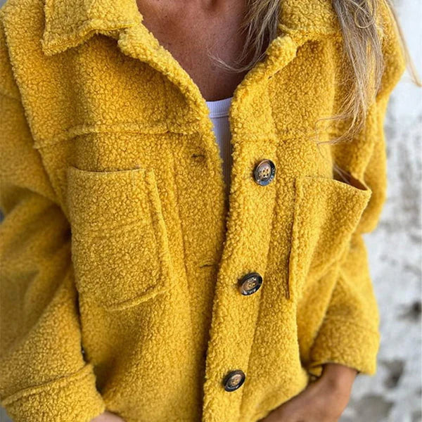 W&W Mode | Stilvolle Kurze Wolljacke Mit Revers