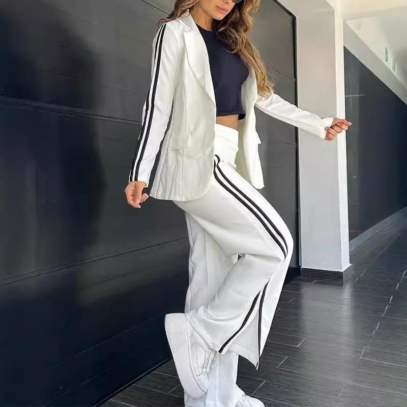 WW | Blazer Mit Kerbrevers Und Hose Mit Weitem Bein Satz